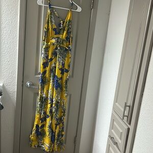 Beautiful  Beachwear Romper Size Mediam Color Yellow and Blue.